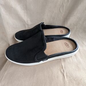 UGG Women s Black Gene Slip-On Mule Sneakers Size 9